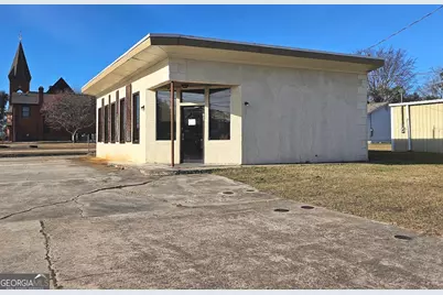 711 Peachtree Street, Louisville, GA 30434 - Photo 1