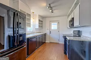 398 Valley Dr, Toccoa, GA 30577 - Photo 10