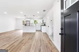 1429 Ridgewood Pl, Lawrenceville, GA 30043 - Photo 4