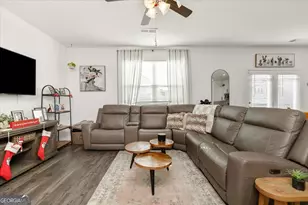 219 Barnyard Wy, Perry, GA 31069 - Photo 10