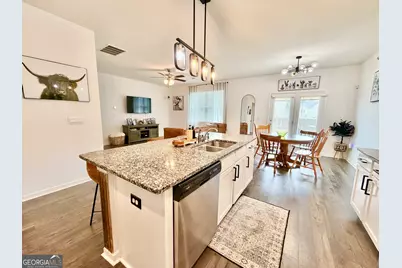 219 Barnyard Way, Perry, GA 31069 - Photo 8