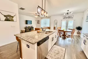 219 Barnyard Wy, Perry, GA 31069 - Photo 8