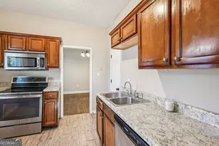 1450 St Francis Ave, East Point, GA 30344 - Photo 10