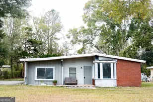 3017 Albany Ave, Waycross, GA 31503 - Photo 1