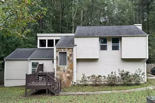 2400 Salem Dr NE, Marietta, GA 30062 - Photo 2