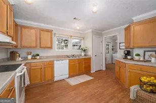 2214 Pennsylvania Ave, Waycross, GA 31503 - Photo 4
