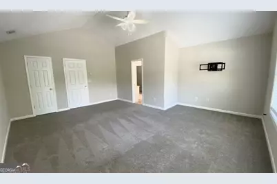 646 Lakes Circle, Lithonia, GA 30058 - Photo 20