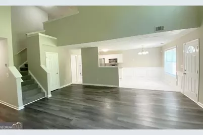 646 Lakes Circle, Lithonia, GA 30058 - Photo 16