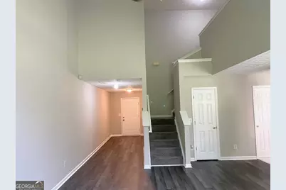 646 Lakes Circle, Lithonia, GA 30058 - Photo 14