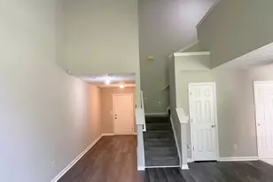 646 Lakes Cir, Lithonia, GA 30058 - Photo 14