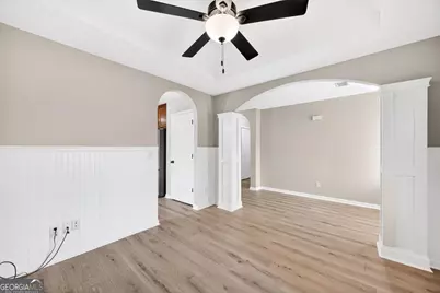 402 Latham Drive, Warner Robins, GA 31088 - Photo 6