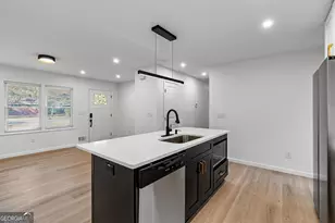 2592 Lois Ln SE, Atlanta, GA 30315 - Photo 10