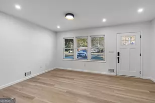 2592 Lois Ln SE, Atlanta, GA 30315 - Photo 4