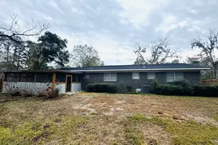 106 Pinehurst Dr, Blackshear, GA 31516 - Photo 2