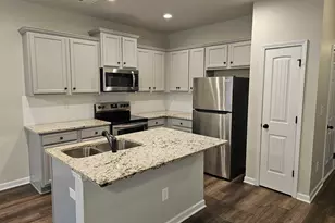 6056 Oak Bend Ct, Riverdale, GA 30296 - Photo 2