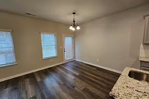 6056 Oak Bend Ct, Riverdale, GA 30296 - Photo 4