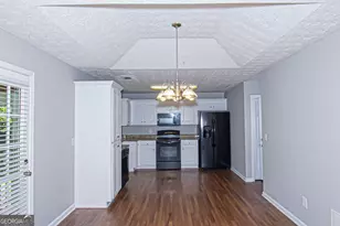 65 Weldon Pl, Covington, GA 30016 - Photo 4