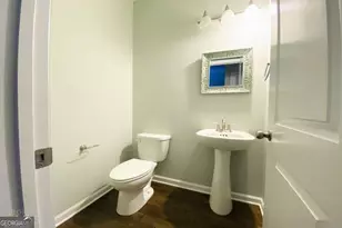 3343 La Vista Dr, Hapeville, GA 30354 - Photo 6