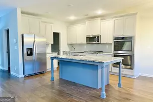 3343 La Vista Dr, Hapeville, GA 30354 - Photo 4