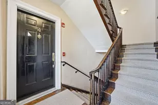 2814 Peachtree Rd NW, Atlanta, GA 30305 - Photo 2