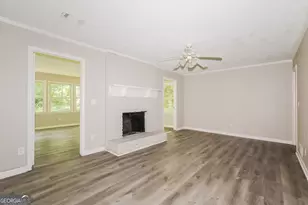 2673 Green Valley Ct, Snellville, GA 30078 - Photo 2