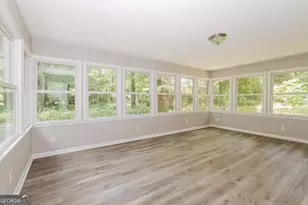 2673 Green Valley Ct, Snellville, GA 30078 - Photo 8