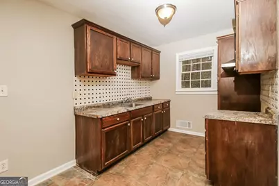 4636 Hamlet Walk SE, Conyers, GA 30094 - Photo 8