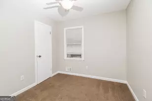4636 Hamlet Walk SE, Conyers, GA 30094 - Photo 16