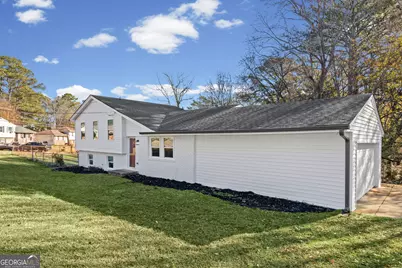 925 Majesty Lane, Morrow, GA 30260 - Photo 1