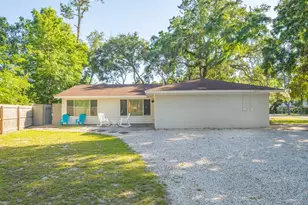 900 Mallery St, Saint Simons, GA 31522 - Photo 22