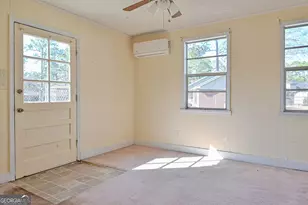 1237 Firestone Dr, Albany, GA 31707 - Photo 6