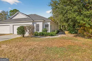 100 Callie Cir, Saint Simons, GA 31522 - Photo 2