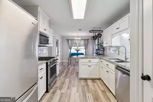 157 Country Walk Cir, Brunswick, GA 31525 - Photo 20