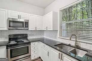 405 Phillip Blvd, Lawrenceville, GA 30046 - Photo 6