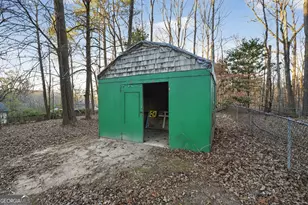 6293 Longino Dr, Union City, GA 30291 - Photo 28