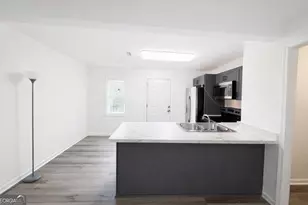 839 Commodore Dr NW, Atlanta, GA 30318 - Photo 4