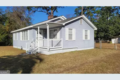 2614 Governor Street, Garden City, GA 31408 - Photo 2