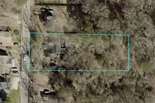 212 Cleaveland Dr, Lagrange, GA 30241 - Photo 2