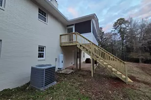 223 Richmond St, Sandersville, GA 31082 - Photo 24