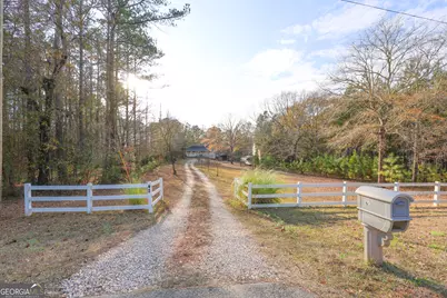 42 Deer Pointe Court, Lagrange, GA 30240 - Photo 4