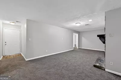 1009 Salisbury Trail, Riverdale, GA 30296 - Photo 8