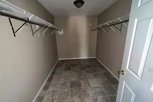 587 Wynmeadow Ct, Stone Mountain, GA 30087 - Photo 6