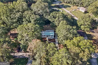 205 Pine Street, Barnesville, GA 30204 - Photo 32