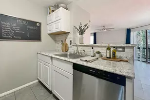 6379 Wedgeview Ct, Tucker, GA 30084 - Photo 6