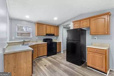 204 Fleetwood Drive, Fayetteville, GA 30214 - Photo 8