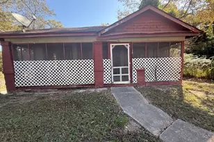 20 Johnson Rd NW, Atlanta, GA 30318 - Photo 2