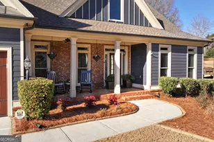 1203 Fairwinds Dr, Loganville, GA 30052 - Photo 4