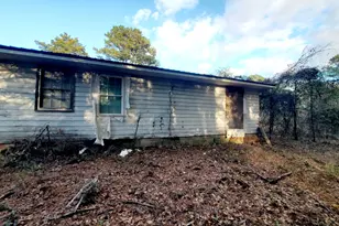 537 Jordan Rd, Toccoa, GA 30577 - Photo 2