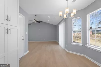 6149 Pembroke Drive, Rex, GA 30273 - Photo 10