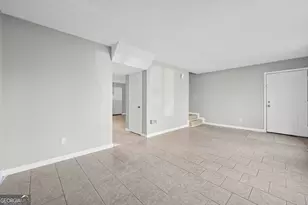 2127 Golfview Dr SE, Conyers, GA 30013 - Photo 8